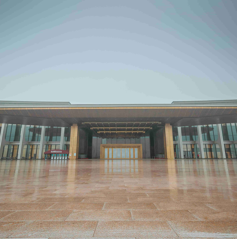 <h4>青岛上合组织峰会主会场--奥帆中心</h4><p>青岛上合组织峰会主会场--奥帆中心</p>