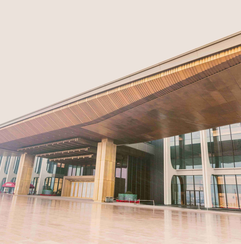 <h4>青岛上合组织峰会主会场--奥帆中心</h4><p>青岛上合组织峰会主会场--奥帆中心</p>