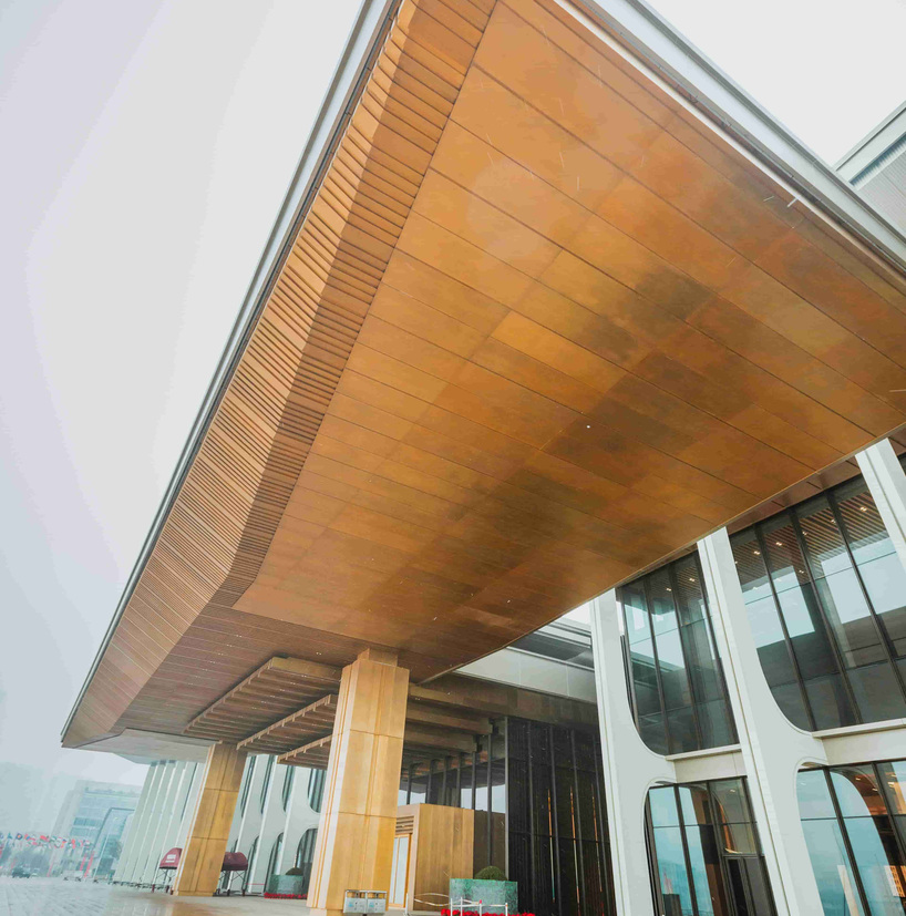 <h4>青岛上合组织峰会主会场--奥帆中心</h4><p>青岛上合组织峰会主会场--奥帆中心</p>