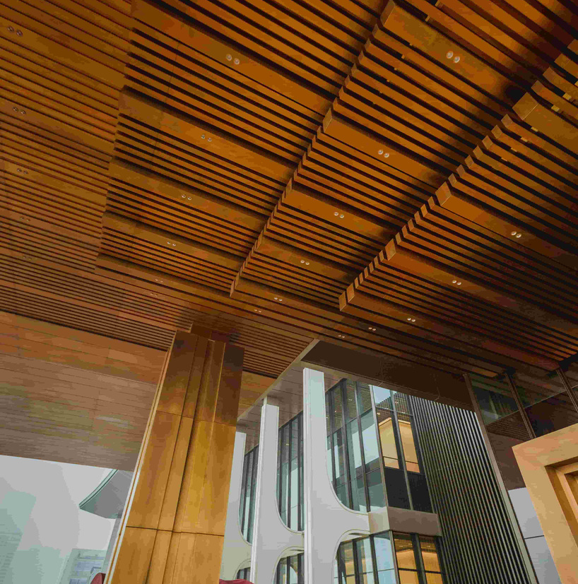 <h4>青岛上合组织峰会主会场--奥帆中心</h4><p>青岛上合组织峰会主会场--奥帆中心</p>