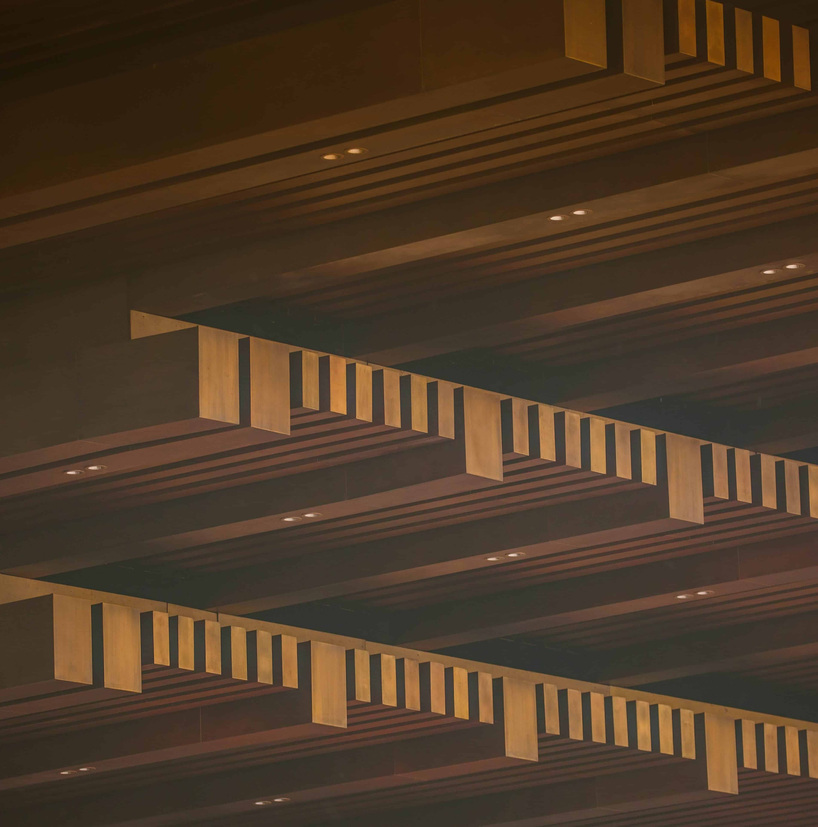 <h4>青岛上合组织峰会主会场--奥帆中心</h4><p>青岛上合组织峰会主会场--奥帆中心</p>