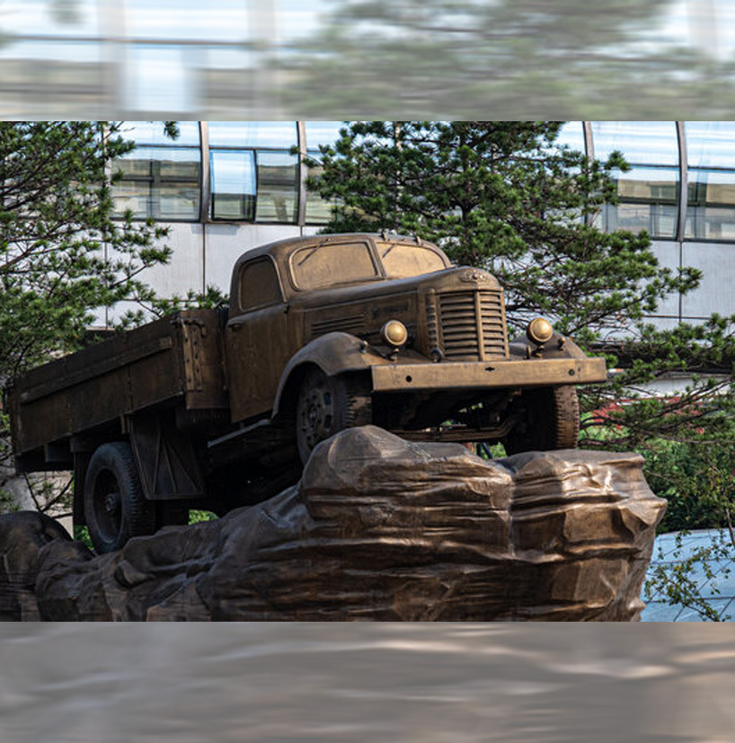 长春一汽解放雕塑