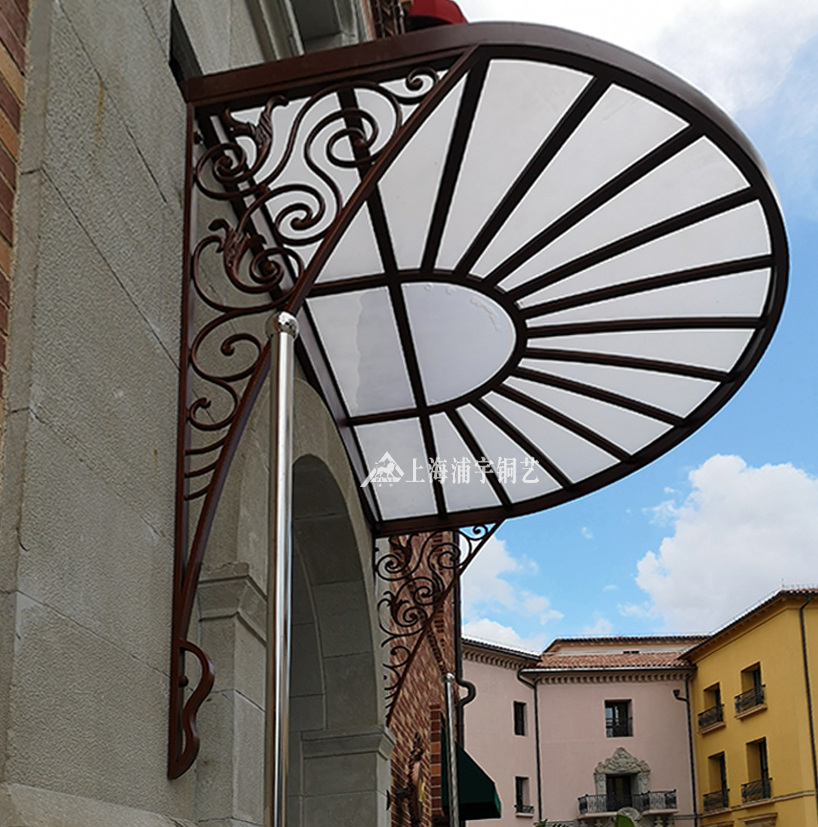 <h4>华为贵安云上屯数据中心</h4><p>铜雨棚</p>