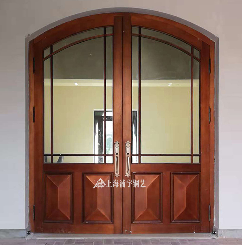 <h4>华为东莞松山湖总部</h4><p>铜门</p>