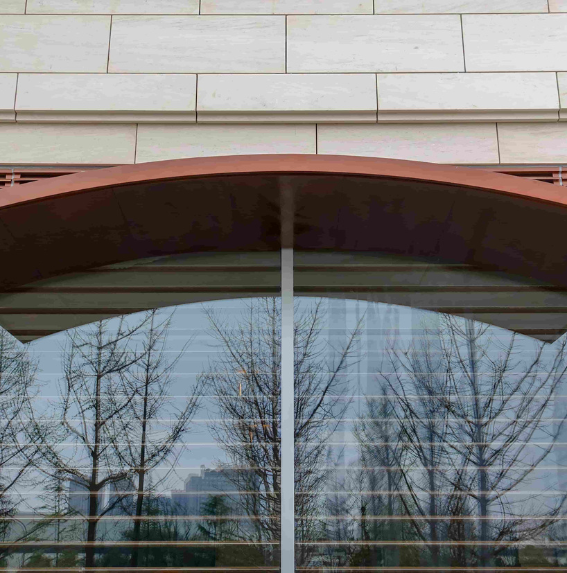 <h4>杭州华为全球培训中心</h4><p>铜雨棚</p>