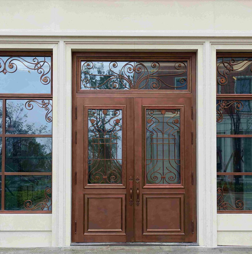 <h4>华为上海青浦练秋湖研发中心</h4><p>铜门</p>