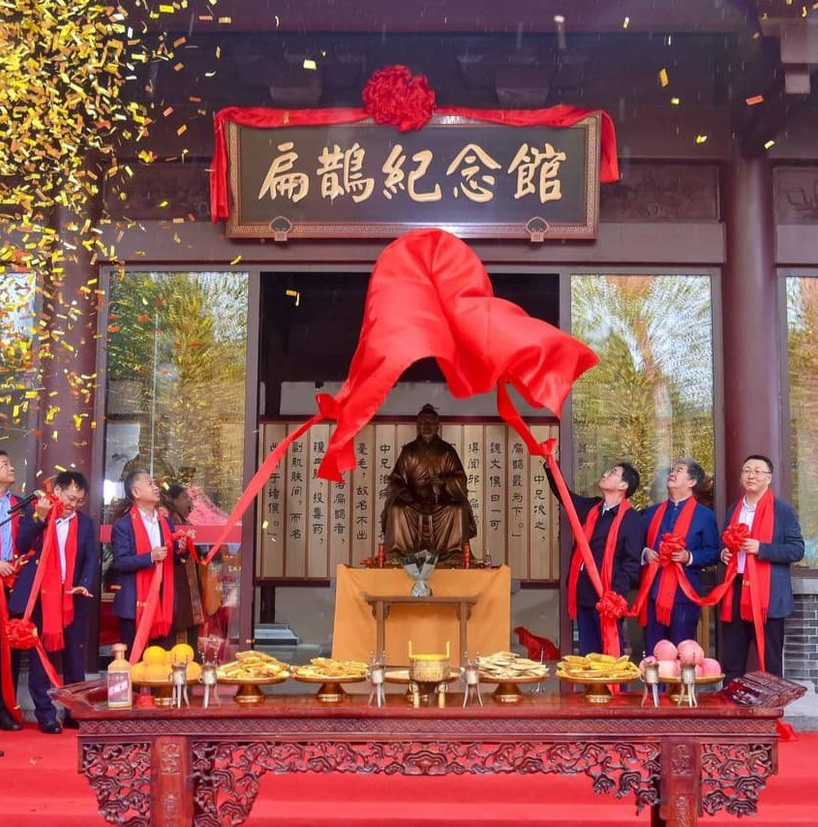 <h4>扁鹊纪念馆人物雕塑</h4><p>扁鹊纪念馆人物雕塑</p>