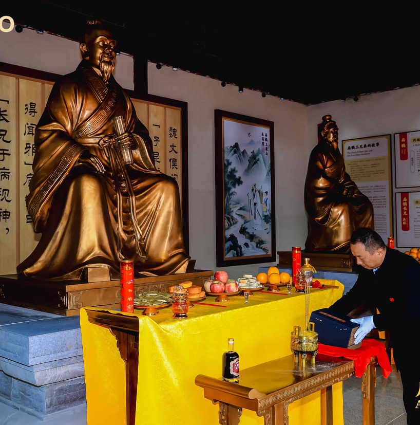 <h4>扁鹊纪念馆人物雕塑</h4><p>扁鹊纪念馆人物雕塑</p>