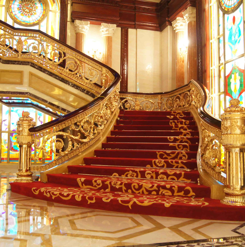 <h4>海澜集团总部铜艺栏杆</h4><p>海澜集团总部铜艺栏杆</p>